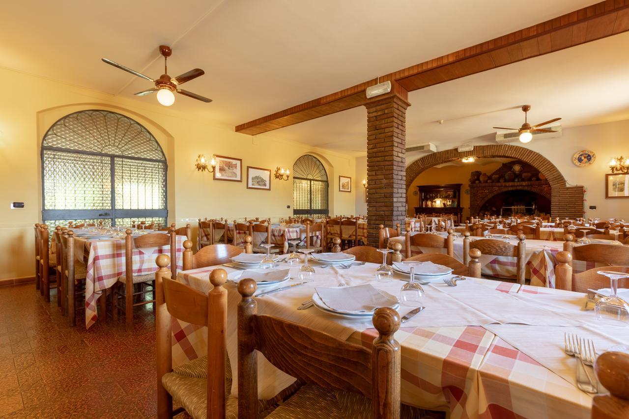 Hotel Villa Elda Assisi Bagian luar foto